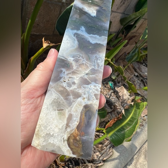 Moss Agate Crystal Tower - Picture 10 of 11